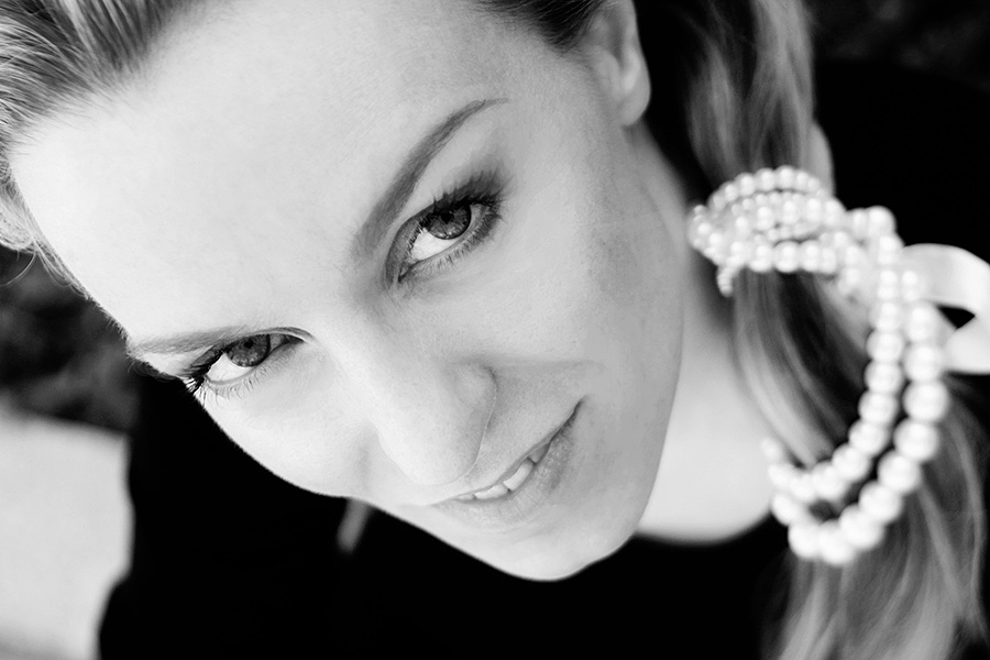 JOANNA FRESZEL